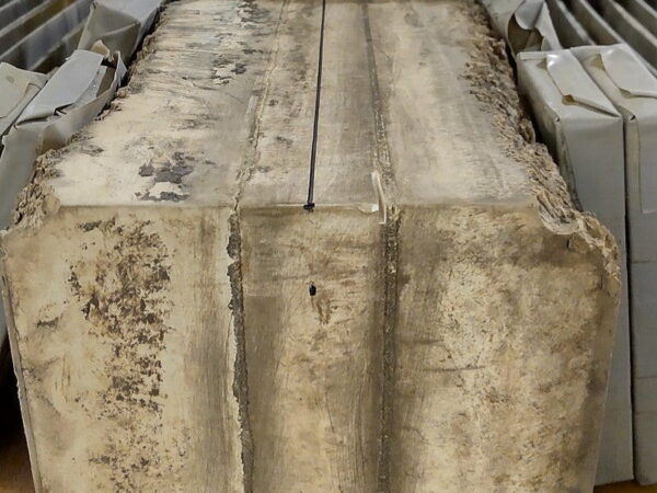 ピッチャーズプレート展示用ウォータージェット切断加工